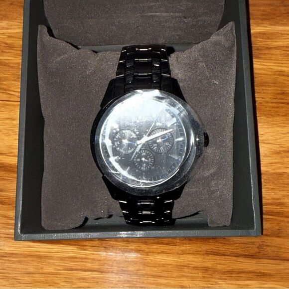 New With Tags Bulova Men's Watch 6 Hand Multi Functional Chronograph 98C121 - Picture 3 of 9